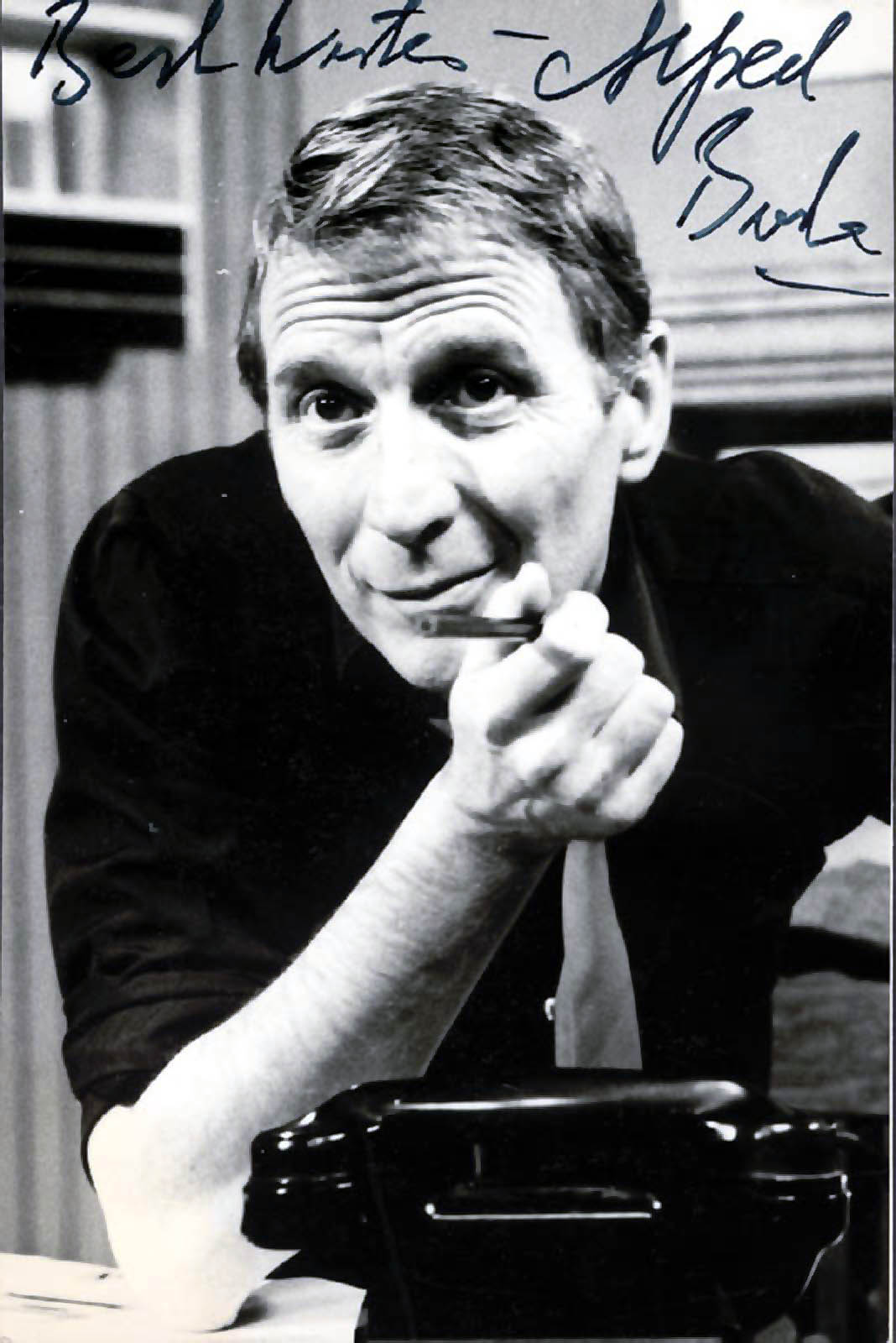 Alfred Burke